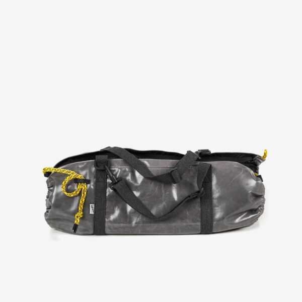 Bag in leather to transport dachshund